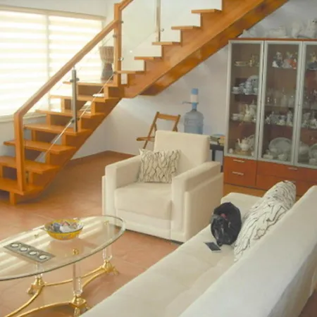 Babylon Bliss Is A Unique 3 Bed 3 Bath Duplex Home With Its Own Private Pool * 시데