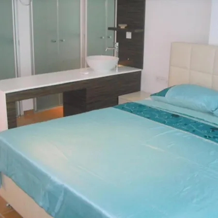 아파트 Babylon Bliss Is A Unique 3 Bed 3 Bath Duplex Home With Its Own Private Pool *